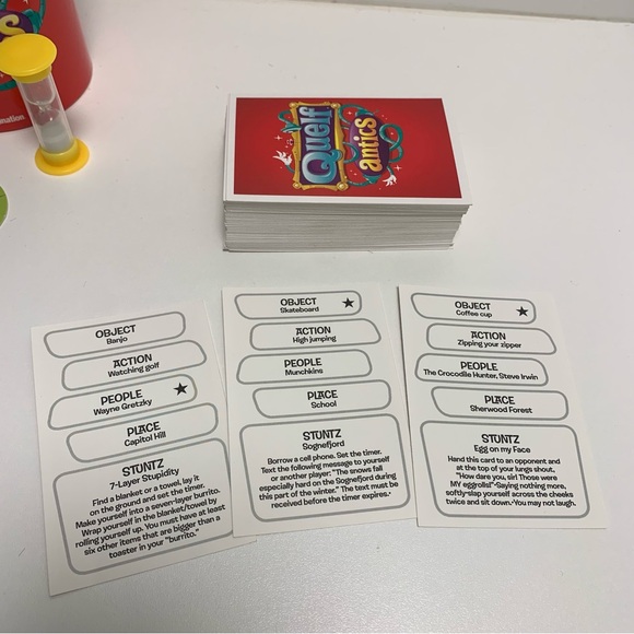 Quelf antics game fun size action charades - Picture 3 of 5